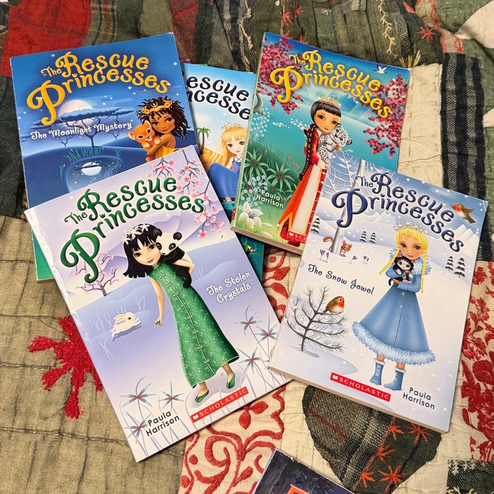 The Rescue Princesses & My Little Pony Kids Book Bundle - Colorful Collection - Picture 2 of 3